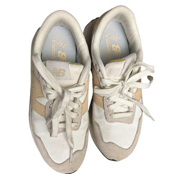 New Balance Women's Classic 237 Sneakers - Picture 7 of 10